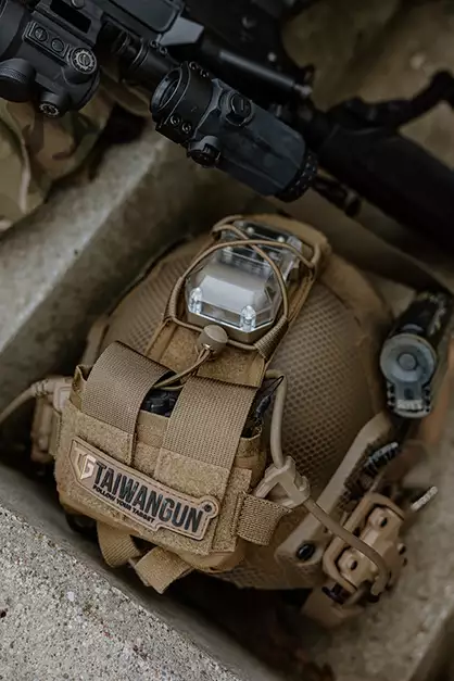 Accessory Pouch for Helmet - Coyote Brown [EM]