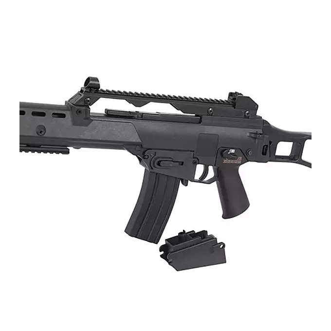 Adapter magazynków od M4 do G36/SL8 [BATTLEAXE]