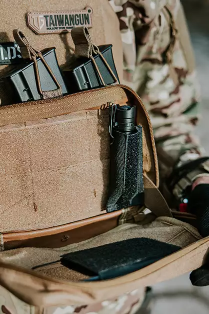 Plate Carrier Single Pistol Magazine Insert - Black [8FIELDS]