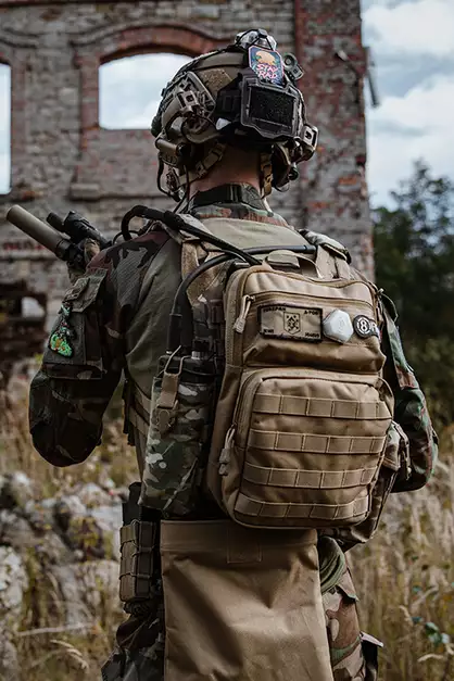 Mochila extensible multiusos - TAN [8FIELDS]
