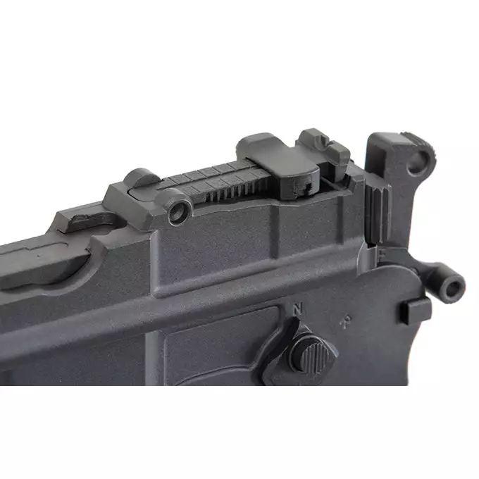 [Zestaw] Replika CO2 niemieckiego pistoletu M1932/M712 - Black [KWC] + Magazynek z miejscem na nabój CO2 do M712 [KWC]