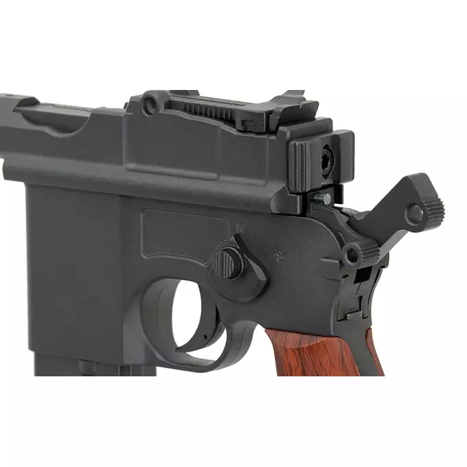 [Zestaw] Replika CO2 niemieckiego pistoletu M1932/M712 - Black [KWC] + Zestaw 10szt Kapsuł CO2/12g [CROSMAN]