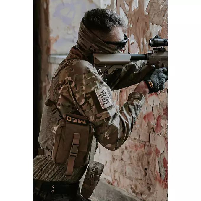 [Zestaw] Modularny Chest Rig Buckle Up - Coyote [8FIELDS] + Buckle Up potrójna ładownica na magazynki SR25/AR-10/M14/SCAR-H - CT + Ładownica sanitariusza - Coyote [8FIELDS] + Ładownica na radio PRC148/152 - Coyote [8FIELDS]