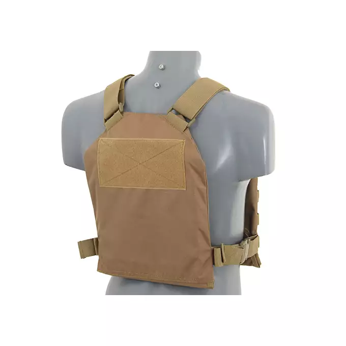[Zestaw] Prosty Plate Carrier z atrapami miękkich wkładów balistycznych - Coyote [8FIELDS] + MOLLE kangurowy panel przedni - Coyote [8FIELDS]