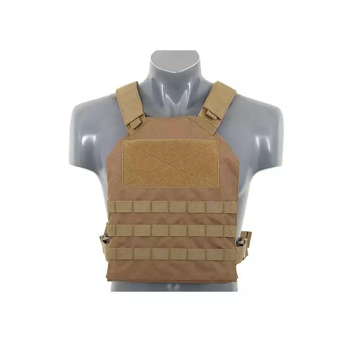 [Zestaw] Prosty Plate Carrier z atrapami miękkich wkładów balistycznych - Coyote [8FIELDS] + MOLLE kangurowy panel przedni - Coyote [8FIELDS]