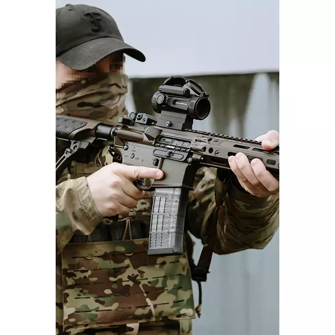 [Zestaw] CELOWNIK KOLIMATOROWY NAUTILUS 1X30 QD [Vector Optics] + Średni montaż pod celowniki Red Dot i Lasery PEQ [WADSN]