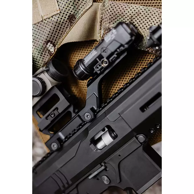 [Zestaw] Celownik kolimatorowy Maverick Gen2 1x22 - Black [Vector Optics] + Średni montaż pod celowniki Red Dot i Lasery PEQ [WADSN]