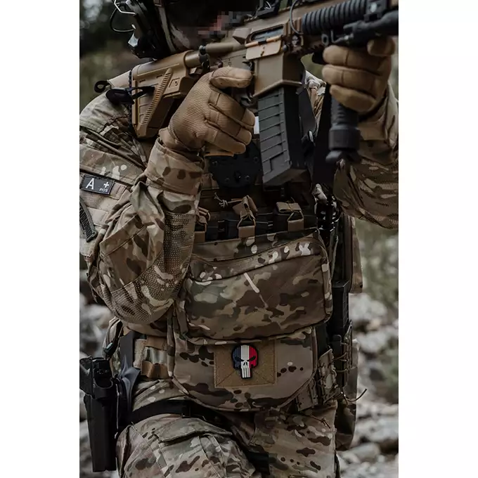 [Zestaw] Jump Plate Carrier V2 (Duży Rozmiar) - Multicamo [8FIELDS] + Plecak hydracyjny MOLLE - Multicamo [8FIELDS] + Potrójna ładownica karabinowa z zasobnikiem - Multicamo [8FIELDS] + Nerka zrzutowa do kamizelki Mod.2 - Multicamo [8FIELDS] + Duża zrywalna ładownica medyczna - Coyote [8FIELDS]