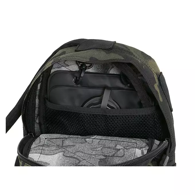 [Zestaw] Jump Plate Carrier V2 (Duży Rozmiar) - MB [8FIELDS] + Plecak hydracyjny MOLLE - MB [8FIELDS] + Potrójna ładownica karabinowa z zasobnikiem - MB [8FIELDS] + Nerka zrzutowa do kamizelki Mod.2 - MB [8FIELDS] + Duża zrywalna ładownica medyczna - Black [8FIELDS]