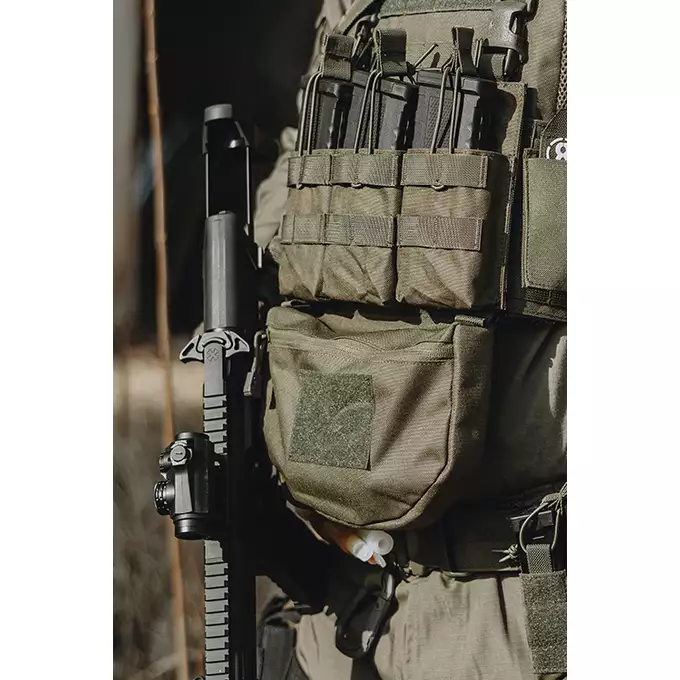 [Zestaw] Jump Plate Carrier V2 (Duży Rozmiar) - Olive [8FIELDS] + Plecak hydracyjny MOLLE - Olive [8FIELDS] + Potrójna ładownica karabinowa z zasobnikiem - Olive [8FIELDS] + Nerka zrzutowa do kamizelki Mod.2 - Olive [8FIELDS] + Duża zrywalna ładownica medyczna - Olive [8FIELDS]