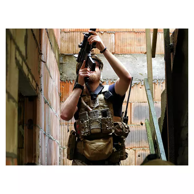 [Zestaw] Jump Plate Carrier V2 (Duży Rozmiar) - Multicamo [8FIELDS] + Plecak hydracyjny MOLLE - Multicamo [8FIELDS] + Potrójna ładownica karabinowa z zasobnikiem - Multicamo [8FIELDS] + Nerka zrzutowa do kamizelki Mod.2 - Multicamo [8FIELDS] + Duża zrywalna ładownica medyczna - Coyote [8FIELDS]