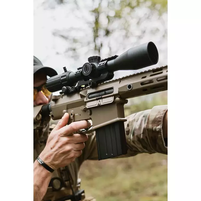 [Zestaw] MB01AE Upgraded Version - Black [WELL] + Luneta MARKSMAN 3.5-10X44 - black [Vector Optics] + Stalowy Dwójnóg teleskopowy do karabinów snajperskich - Black [AGM]