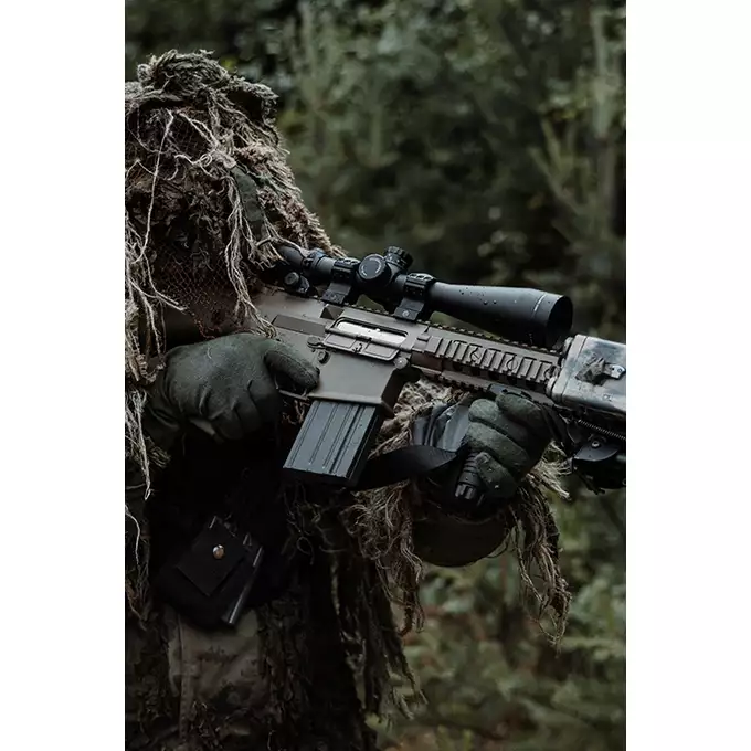 [Zestaw] MB08AE Upgraded Version - Black [WELL] + Luneta M3 3.5-10x40 z podświetlanym krzyżem Military version [PCS] + Stalowy Dwójnóg teleskopowy do karabinów snajperskich - Black [AGM]