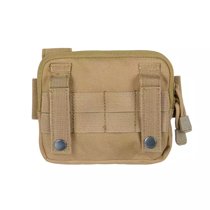 [Zestaw] Kamizelka taktyczna Goliath XL - TAN [8FIELDS] + Panel administracyjny - Coyote [8FIELDS] + Torba zrzutowa na magazynki - coyote [8FIELDS] + Prosta ładownica na naboje do strzelby - Coyote [8FIELDS] + MOLLE kangurowy panel przedni - Coyote [8FIELDS] + Duża zrywalna ładownica medyczna - Coyote [8FIELDS] + Potrójna ładownica na granaty 40mm - Coyote [8FIELDS] + Ładownica na radio PRC148/152 - Coyote [8FIELDS] + Wielozadaniowy plecak V2  - TAN [8FIELDS]