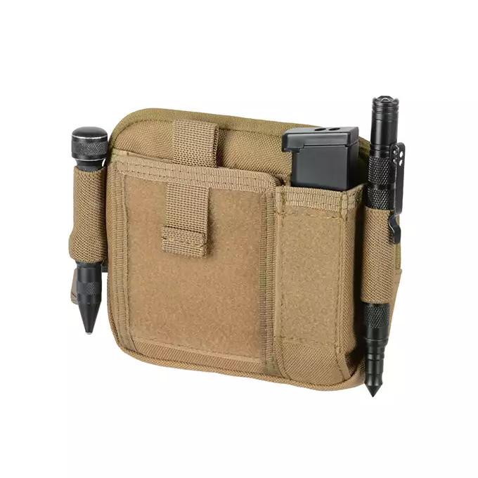 [Zestaw] Kamizelka taktyczna Goliath XL - TAN [8FIELDS] + Panel administracyjny - Coyote [8FIELDS] + Torba zrzutowa na magazynki - coyote [8FIELDS] + Prosta ładownica na naboje do strzelby - Coyote [8FIELDS] + MOLLE kangurowy panel przedni - Coyote [8FIELDS] + Duża zrywalna ładownica medyczna - Coyote [8FIELDS] + Potrójna ładownica na granaty 40mm - Coyote [8FIELDS] + Ładownica na radio PRC148/152 - Coyote [8FIELDS] + Wielozadaniowy plecak V2  - TAN [8FIELDS]