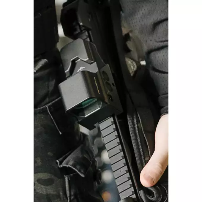 [Zestaw] CM.103A replika karabinu AK [CYMA] + Celownik Kolimatorowy OMEGA 1X23X33 4 Reticle Sight [Vector Optics]
