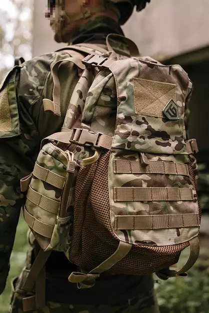 Sac a dos tactique avec emplacement pour casque - BLACK [8FIELDS]