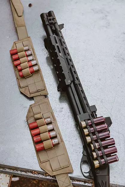 Strike Industries Licensed M870 shotgun replica - Black [EMG