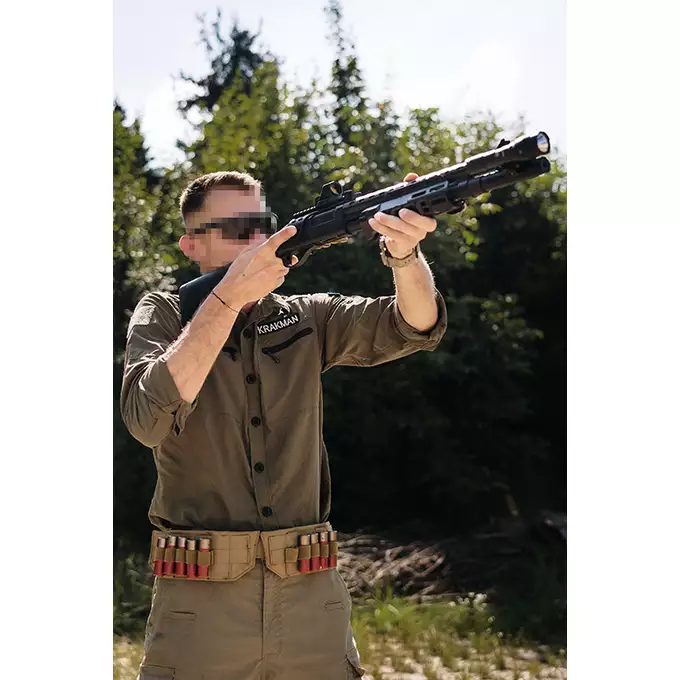 [Zestaw] Replika strzelby Strike Industries Licensed M870 - Black [EMG] + Miniaturowy Celownik Pistoletowy / karabinowy - Black [JJ Airsoft]