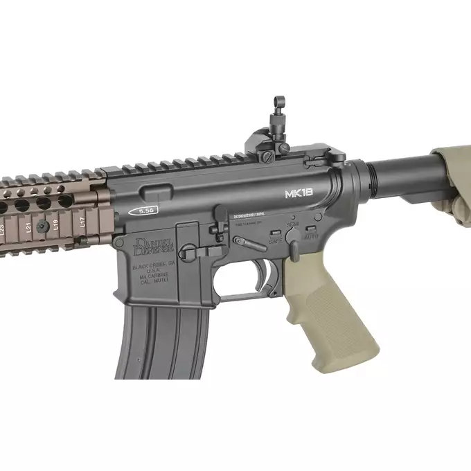 [Zestaw] Replika gazowa karabinka Daniel Defense MK18 - Tan [EMG] + Magazynek na Green Gaz do karabinków MC6593M/MC6595M [Golden Eagle]