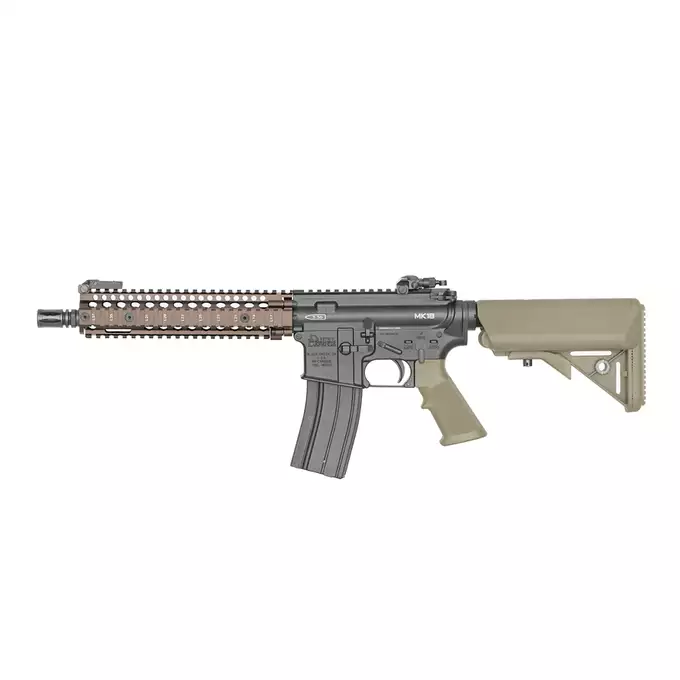 [Zestaw] Replika gazowa karabinka Daniel Defense MK18 - Tan [EMG] + Luneta VICTOPTICS S6 1-6X24 - COYOTE FDE [Vector Optics]