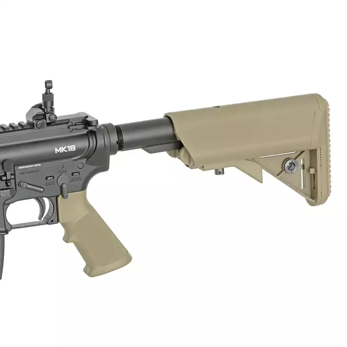 [Zestaw] Replika gazowa karabinka Daniel Defense MK18 - Tan [EMG] + Luneta VICTOPTICS S6 1-6X24 - COYOTE FDE [Vector Optics]