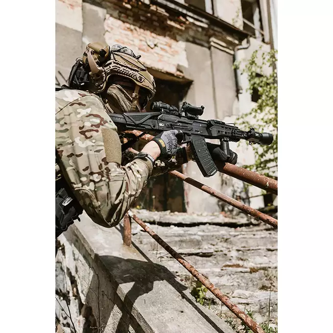 [Zestaw] WE09K replika karabinu szturmowego [WELL PRO] + Pokrowiec podwójny na broń 103cm - black [8FIELDS]