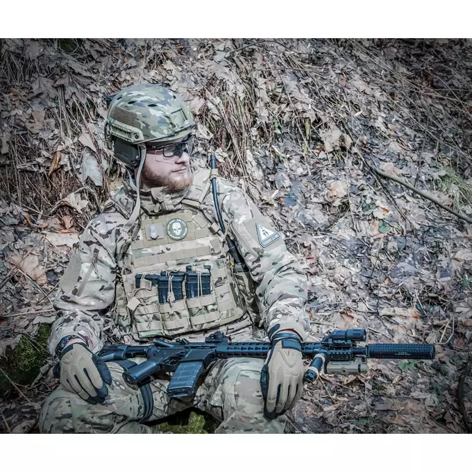 Potrójna ładownica na 6 magazynków M4/M16/AR-15 - COYOTE [8FIELDS]