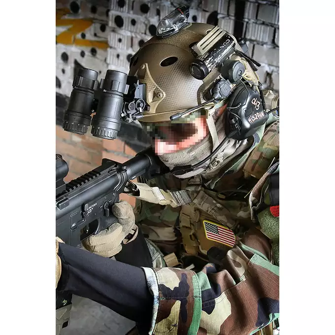 [Zestaw] Replika kasku FAST PJ z szybką regulacją - Navy Seal [EM] + Stalowa maska ochronna V.1 - Coyote/Camo [WOSPORT]