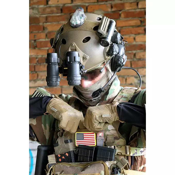 [Zestaw] Replika kasku FAST PJ z szybką regulacją - Navy Seal [EM] + Stalowa maska ochronna V.1 - Coyote/Camo [WOSPORT]