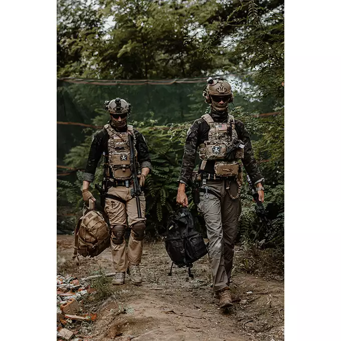 [Zestaw] Buckle Up Assault Plate Carrier Cummerbund - Multicamo [8FIELDS] + Osłona podbrzusza do kamizelki - Multicamo [8FIELDS]