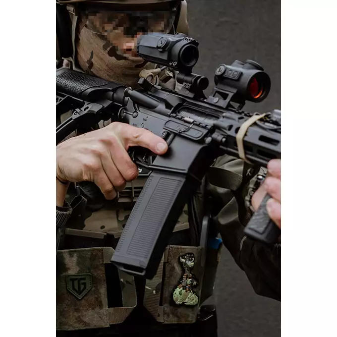 [Zestaw] Replika Daniel Defense MK18 RIII 10.3" Eshooter ETU - Grey [EMG] + 210-kulkowe magazynki mid-cap Daniel Defense M4/AR-15, Zestaw 6 szt. [EMG]