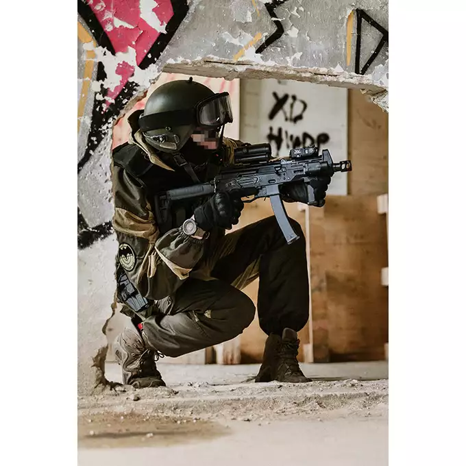 [Zestaw] WE06 Full Metal GBBR replika pistoletu maszynowego [WELL PRO] + Celownik Kolimatorowy Micro Scrapper 1x25 - Black [Vector optics]