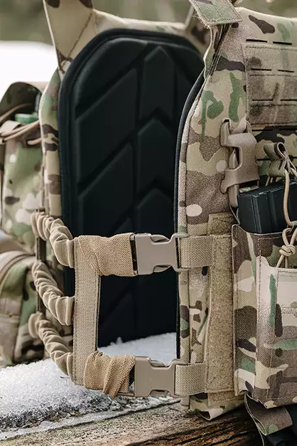 Laser-Cut “Buckle Up" Assault Plate Carrier with AR15/AK Magazine Pouch — Multicamo [8Fields]