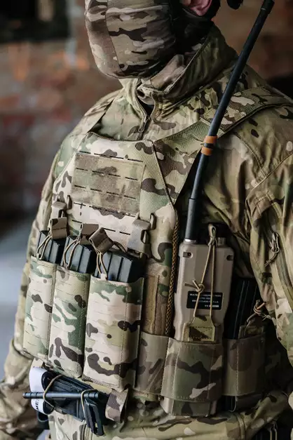 Laser-Cut “Buckle Up" Recon Plate Carrier with AR15/AK Magazine Pouch — Multicamo [8Fields]