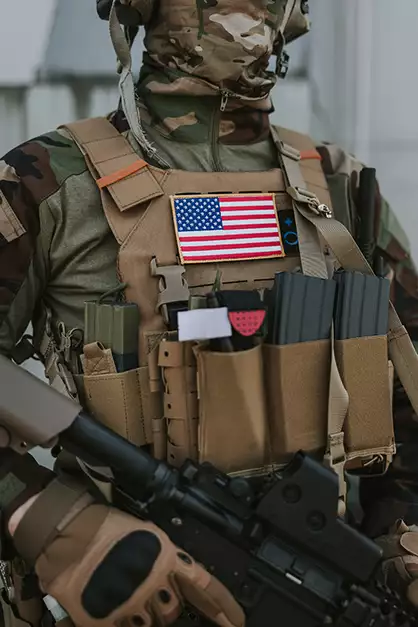 Laser-Cut “Buckle Up" Recon Plate Carrier with AR15/AK Magazine Pouch — COYOTE [8Fields]
