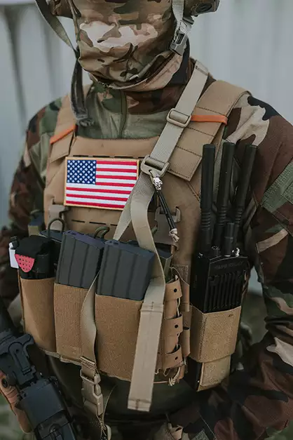 Laser-Cut “Buckle Up" Recon Plate Carrier with AR15/AK Magazine Pouch — COYOTE [8Fields]