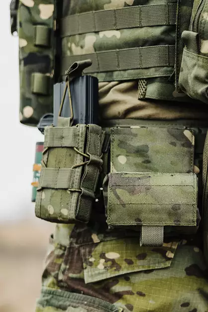 Szybka ładownica MOLLE na magazynek karabinowy - MT [8FIELDS]