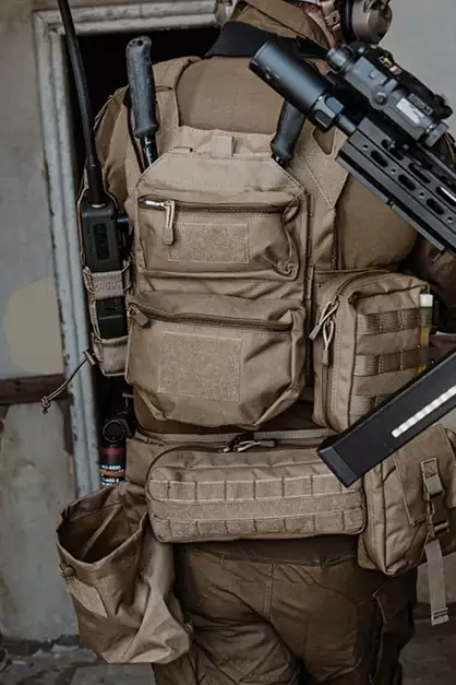 Assault Back Panel Mod.2 - Coyote [8FIELDS]