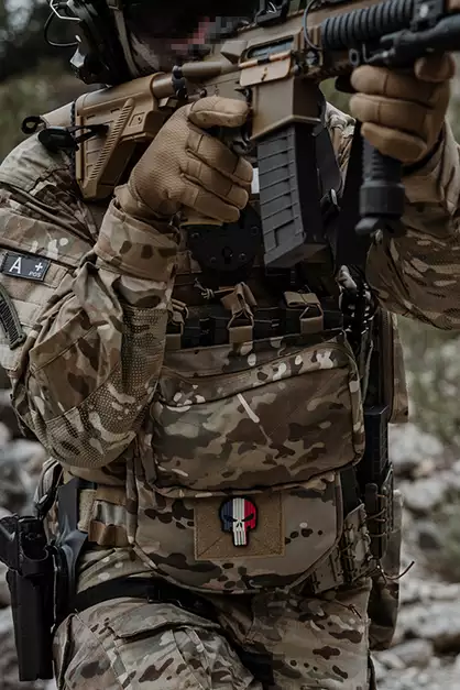 Potrójna ładownica karabinowa z zasobnikiem - Multicamo [8FIELDS]