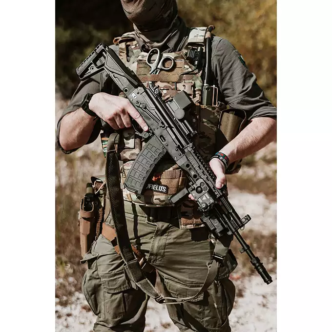 [Zestaw] WE09 Replika Karabinu Szturmowego Full Metal GBBR [WELL PRO] + Magazynek Green Gaz do Karabinów Gazowych AK12 GM [WELLPRO]