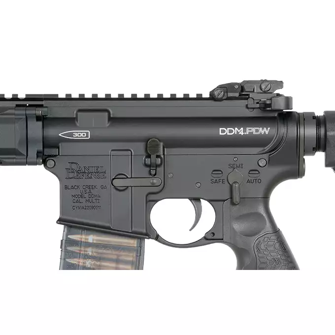 [Zestaw] Replika gazowa karabinka Daniel Defense DDM4PDW - Black [EMG] + Standard Performance Green Gas 500ml [Nimrod]