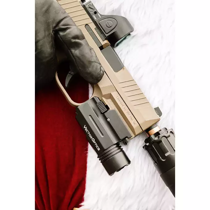 [Zestaw] Replika R614 TTI JW4 Pit Viper [JAG Arms] + Latarka pistoletowa LED Meteor 200LM - Black [Vector Optics]