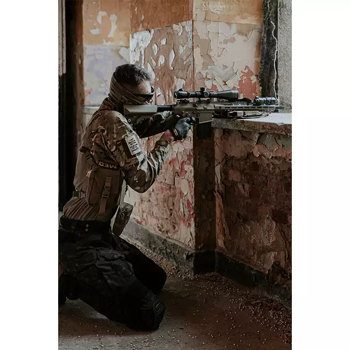 [Zestaw] Replika Airsoftowa EC-903 Edycja Advanced (ulepszony gearbox, programowalny ETU) - Dark Earth [E&amp;C] + Magazynek Mid-Cap Lancer L7AWM 7.62 na 180 kulek do AR-10/SR-25 [EMG]