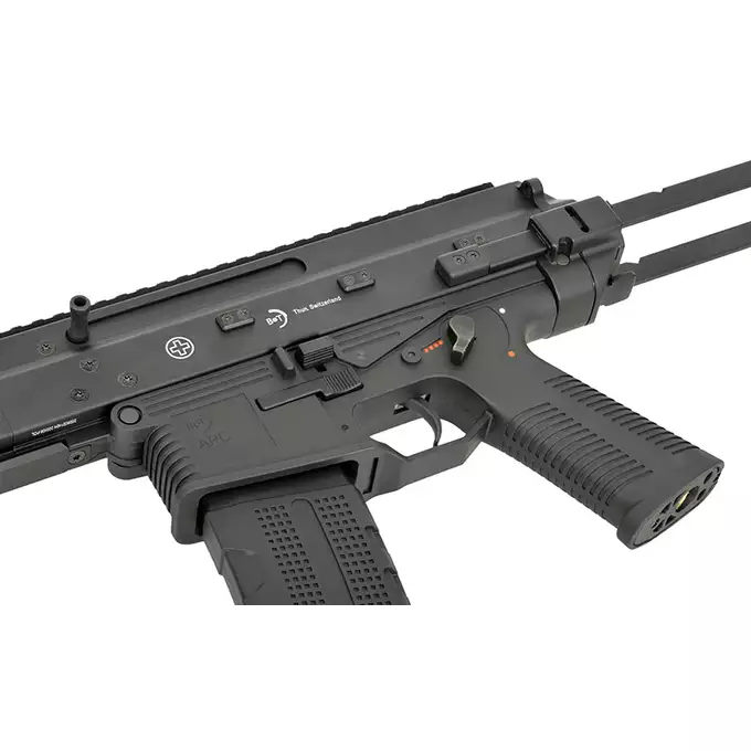 [Zestaw] Replika karabinka B&amp;T APC 556 ETU - Black [ASG] + Polimerowy magazynek STRIKE MAG na 210 kulek do M4/AR15 [EMG]