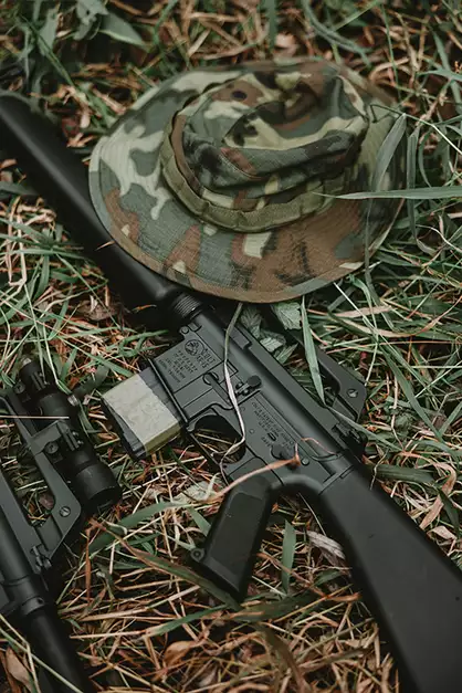 Colt M603/M16A1 GBBr Replica - Black [EMG]
