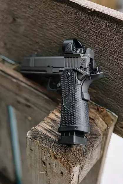 Nighthawk Custom TRS Comp Replica - [RWA]