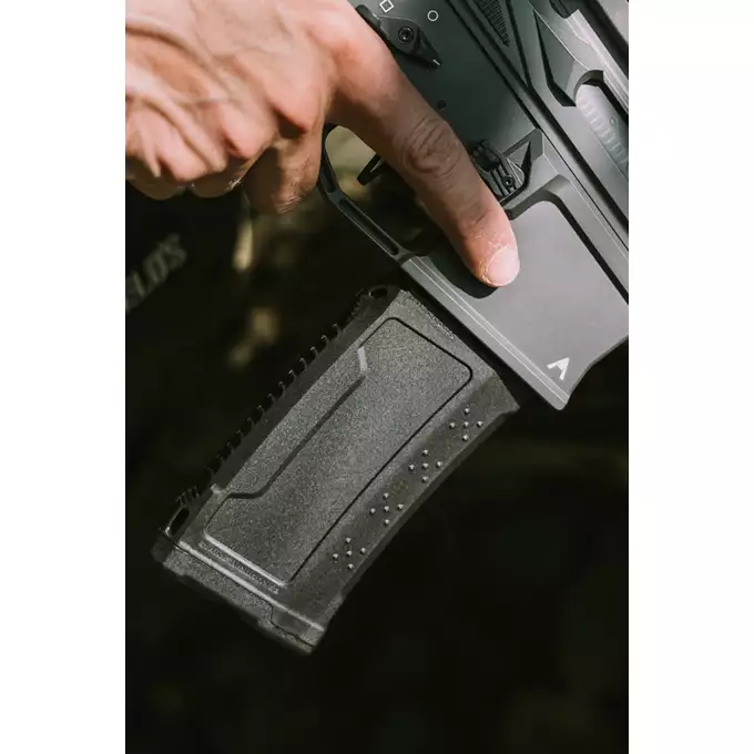 [Zestaw] Polimerowy magazynek STRIKE MAG na 210 kulek do M4/AR15 [EMG]