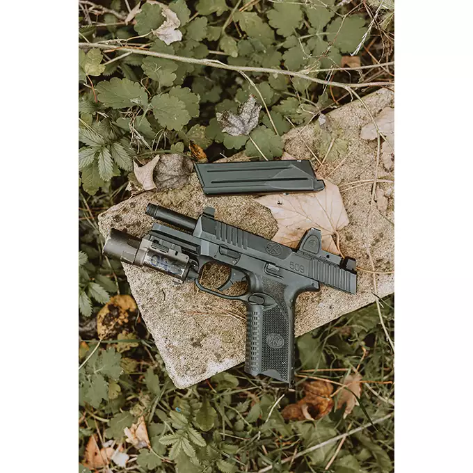 [Zestaw] Replika Pistoletu FN 509 GBB - Black [Cybergun] + Mikrokolimator pistoletowy - Black [PCS]
