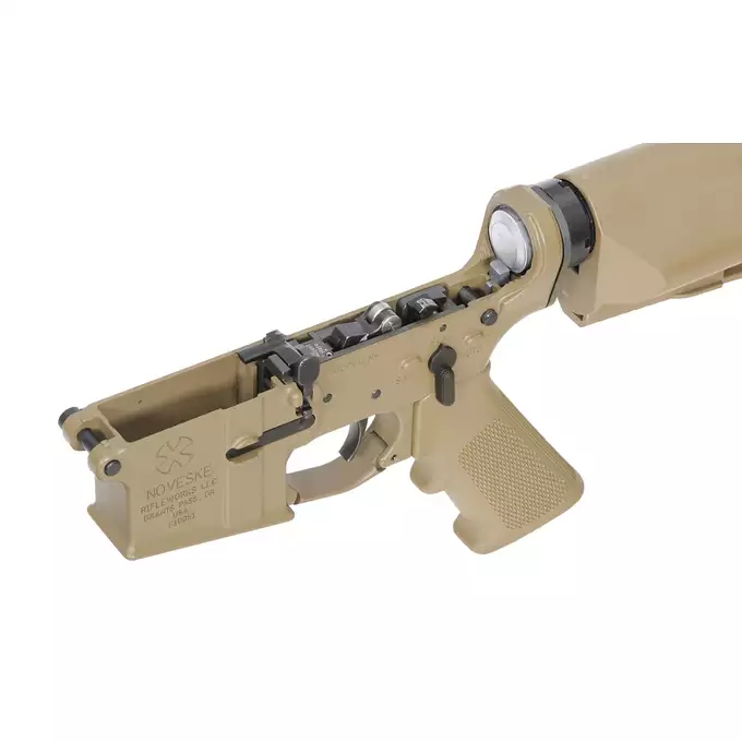 [Zestaw] Replika gazowa karabinka Noveske 10.5" Gen III Shorty 300BLK - Black [EMG] + Magazynek LANCER L5 300blk AWN Green Gaz do karabinków gazowych CGS, MWS - Black [EMG]